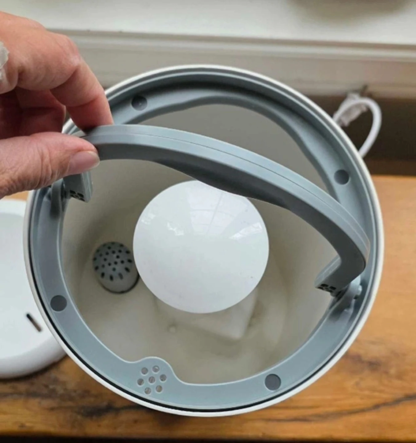 NOMA 3-Speed Top-Fill Ultrasonic Cool Mist Air Humidifier - photo 5