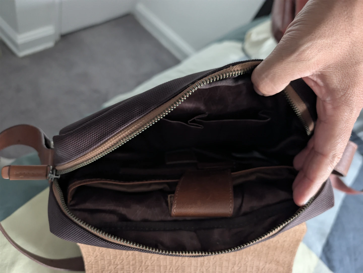 Velez Brown Leather Crossbody Bag - photo 4