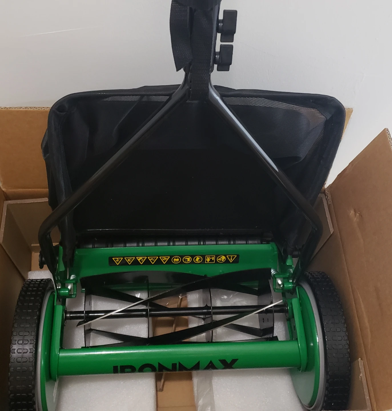 Ironmax Manual Reel Lawnmower