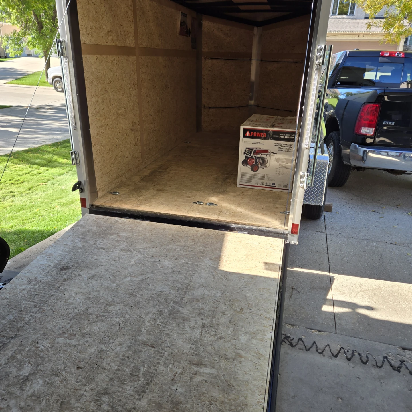 NEW CONDITION Pace v-nose trailer 6x6x12 - ramp door - photo 5