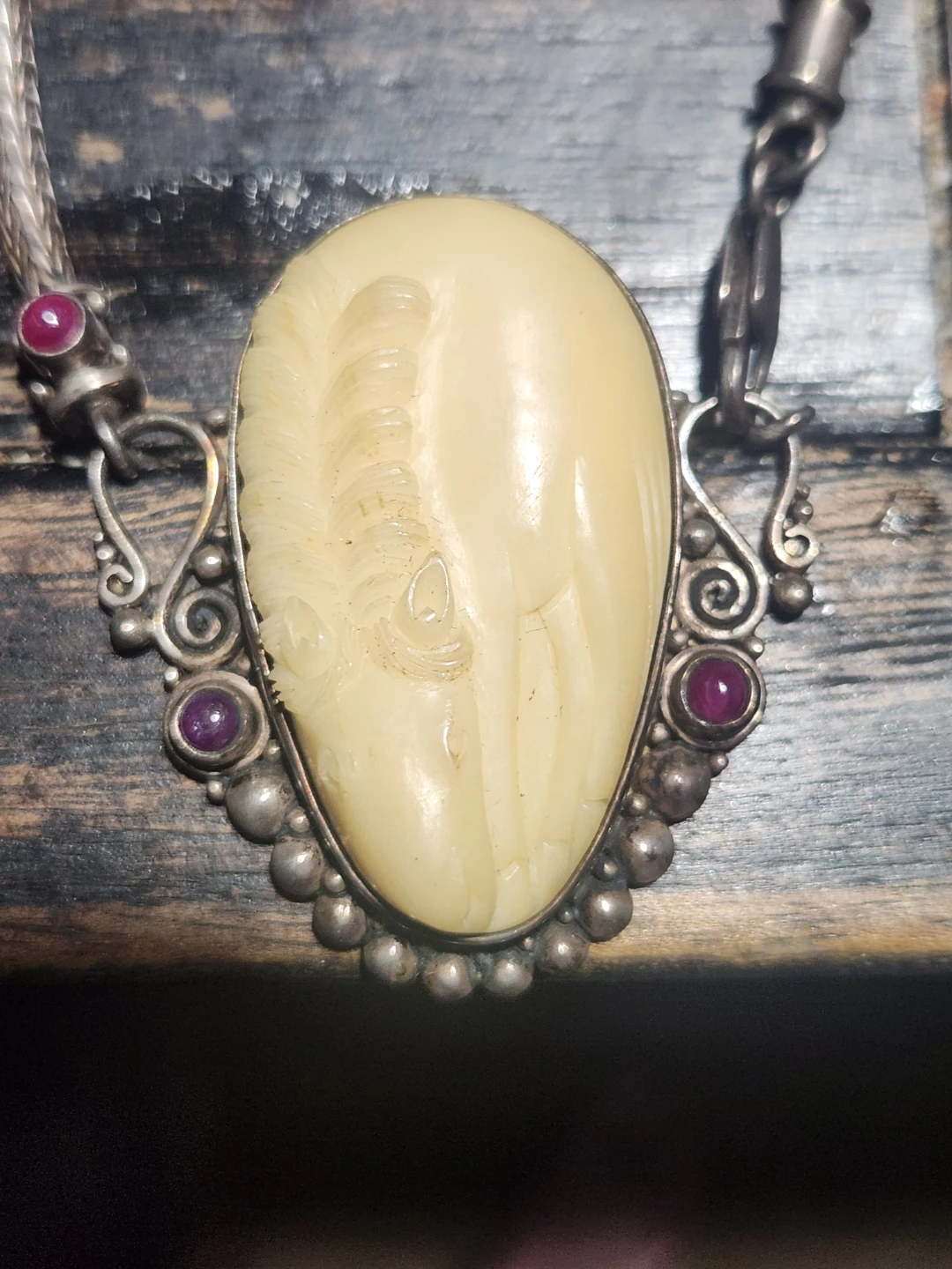 Sajen 925 Sterling Silver Carved Pendant Necklace
