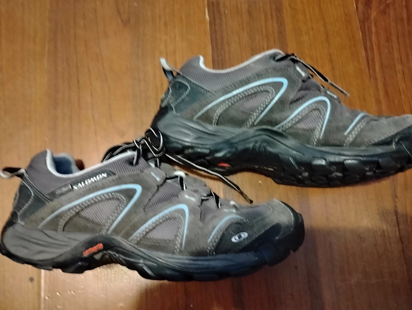 Salomon Hiking Shoes - photo 2