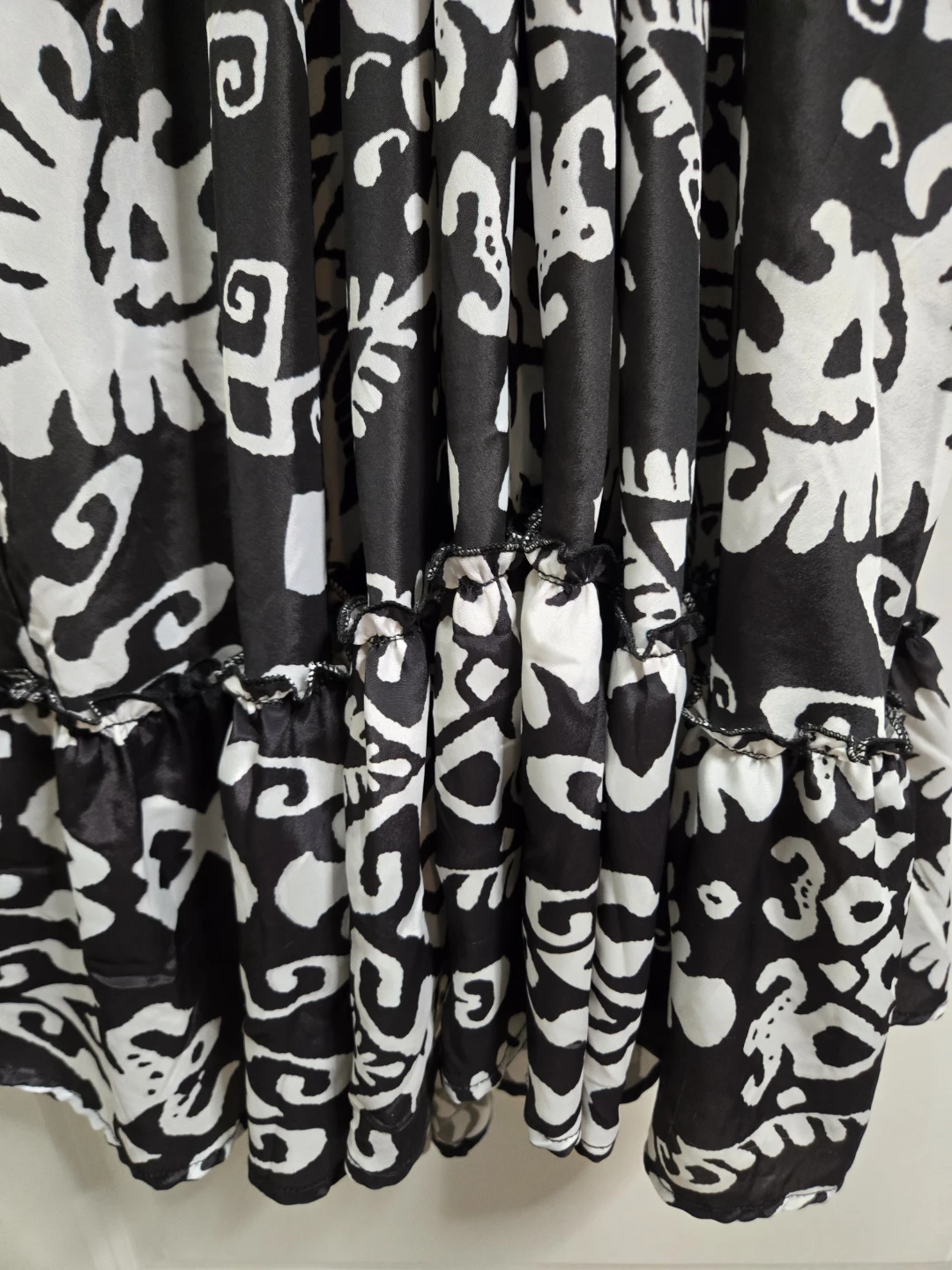 Model France Black and White Print Dress - photo 2