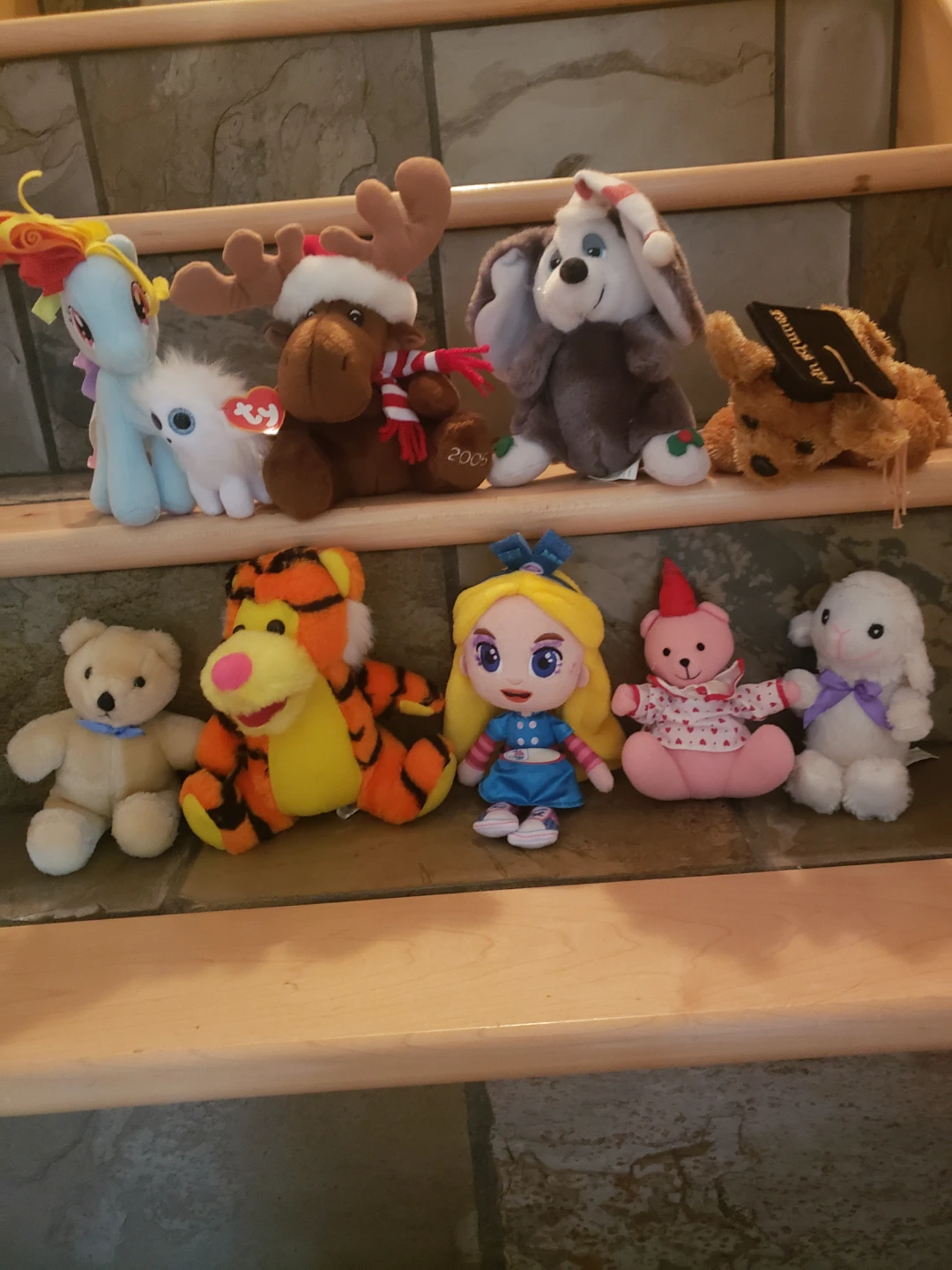 PLUSH ANIMALS