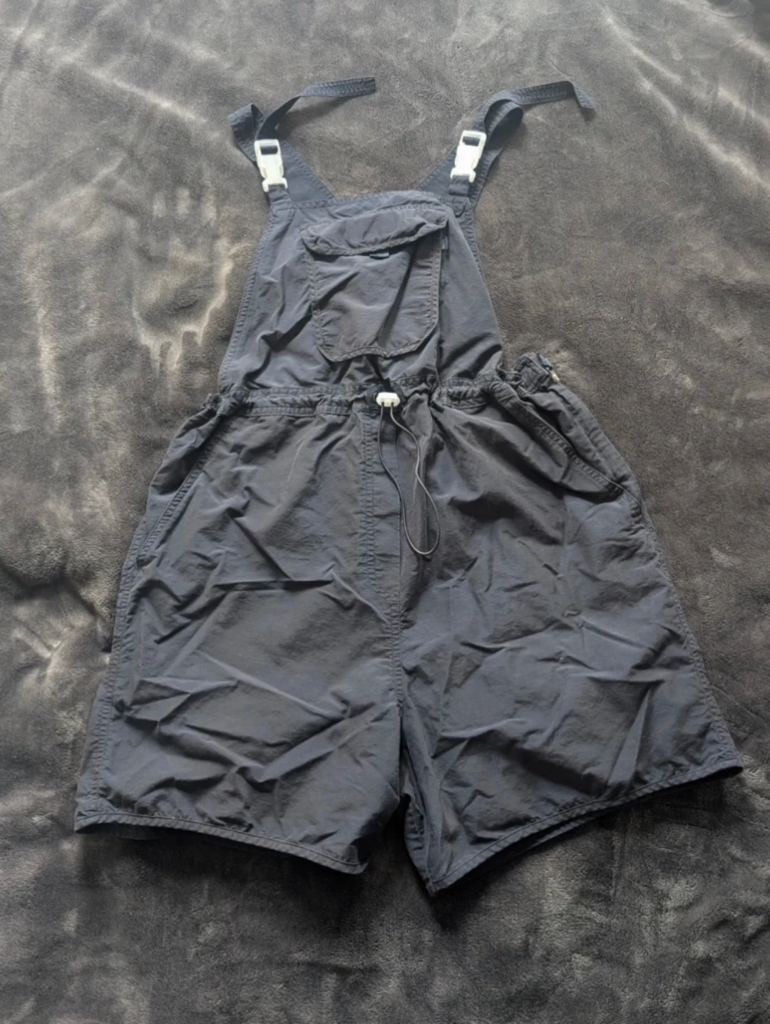 Overall shorts