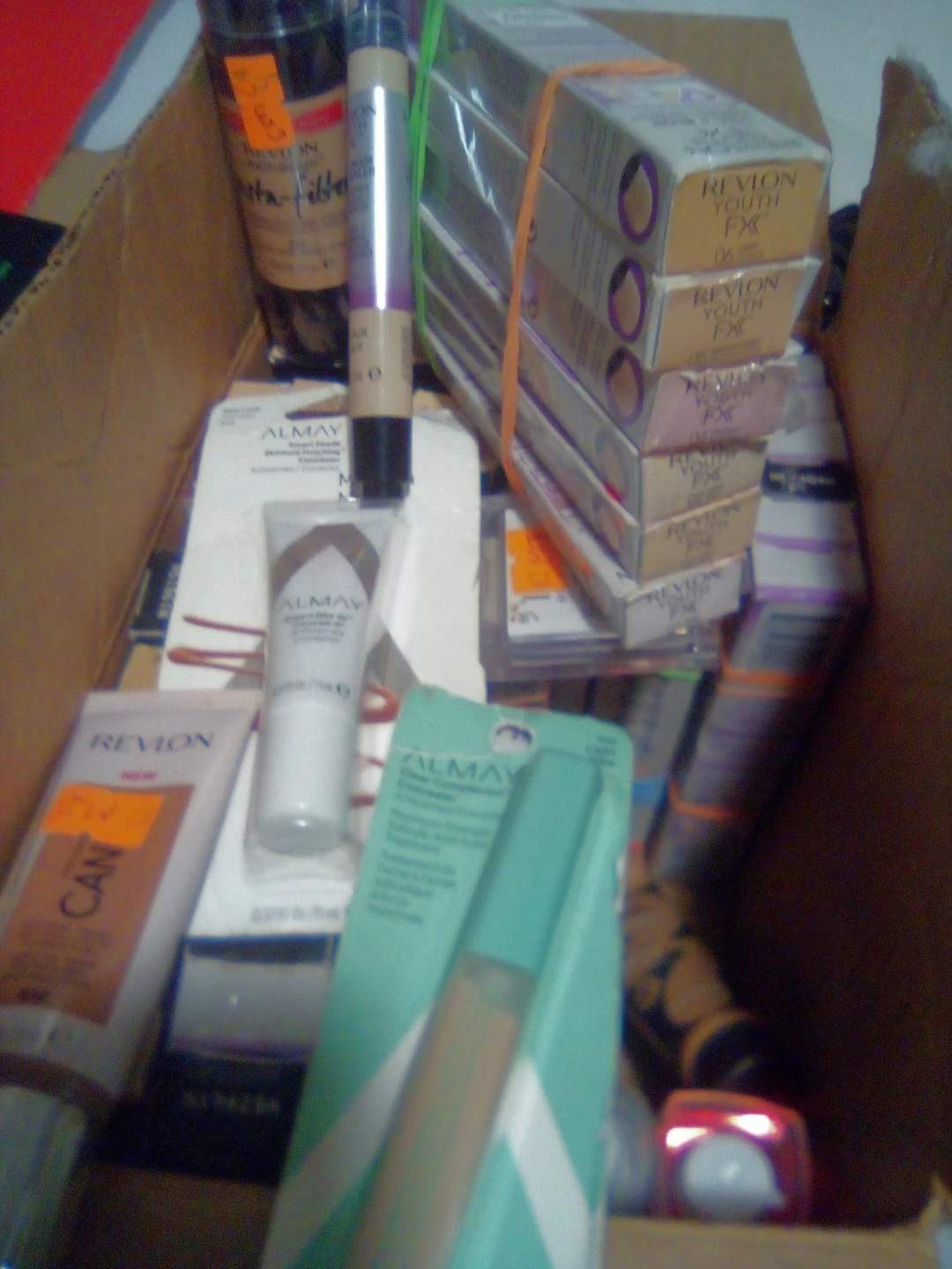 Revlon and Almay Makeup Foundation and Concealer Collection🏈 - photo 3
