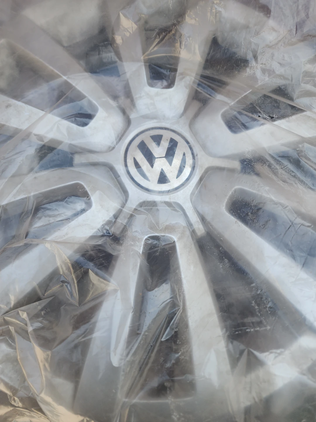 Volkswagen Alloy Wheels and Tires Set - photo 4