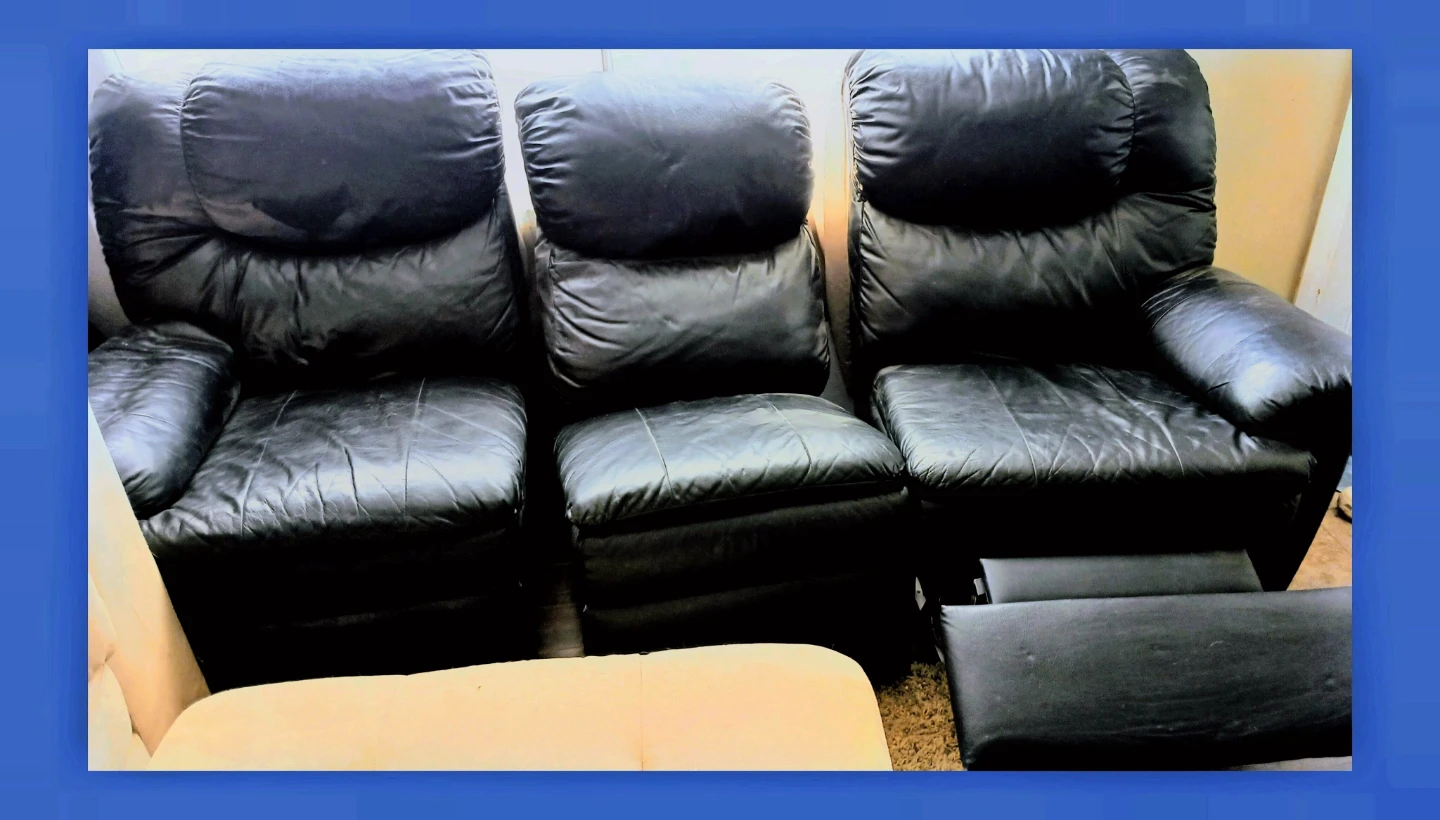 Recliner Loveseat - Excellent Condition