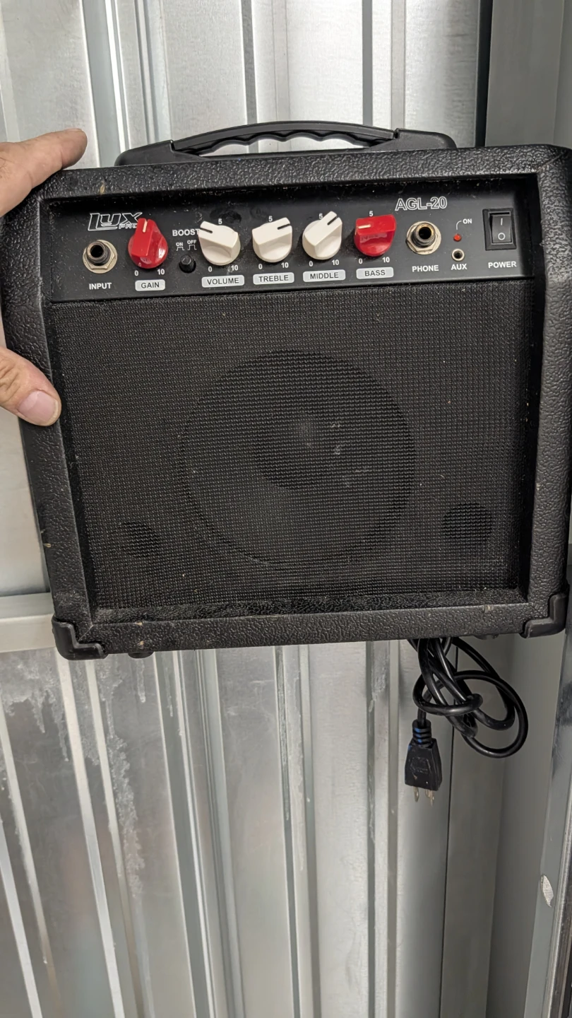 Lux Pro AGL-20 Guitar Amplifier