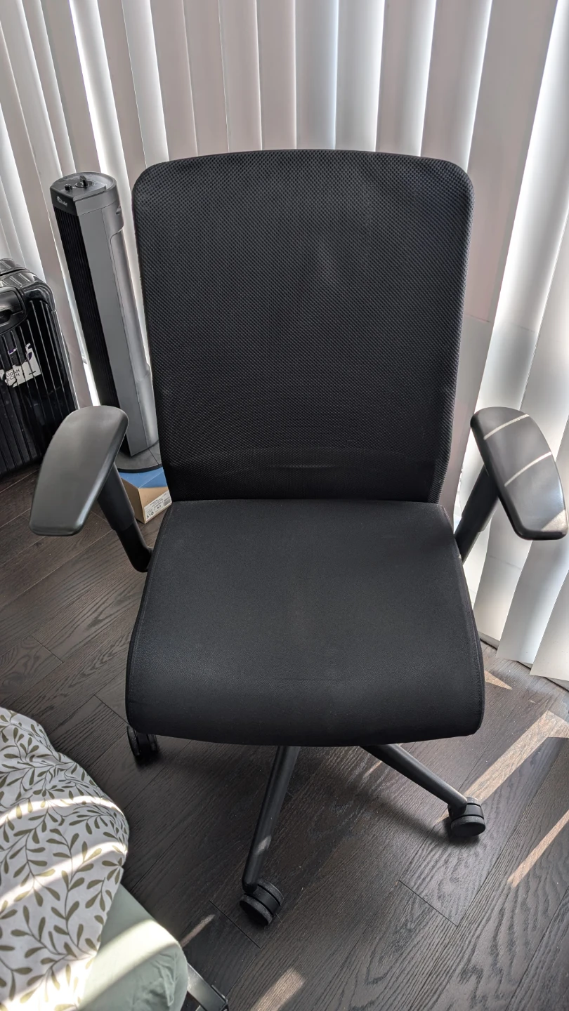 Black mesh office chair