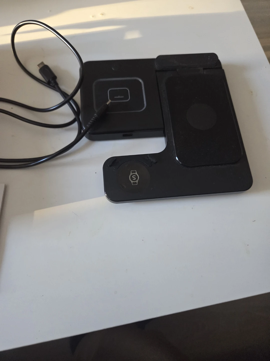 3-in-1 Wireless Charging Station