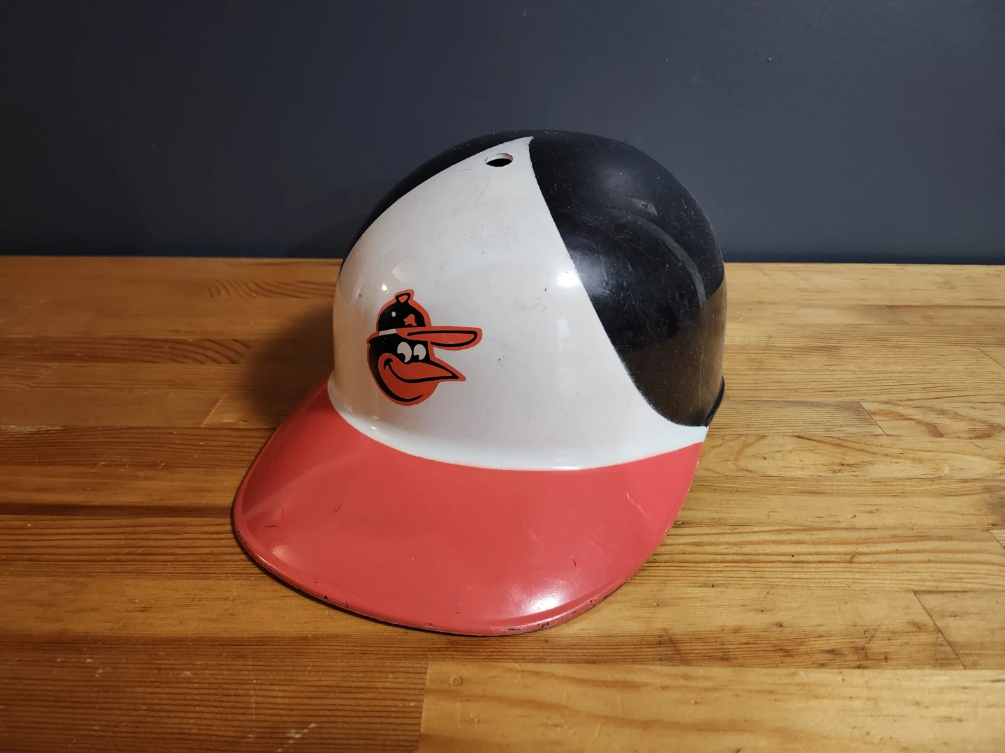 Vintage MLB Souvenir Batting Helmets A's, Orioles, Yankees 🏈 - photo 4