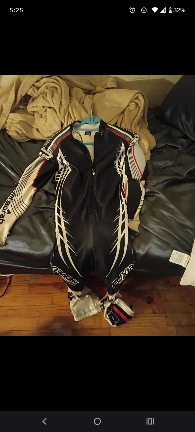 Fuxi Racing suit and Alpinestars back protector - photo 2