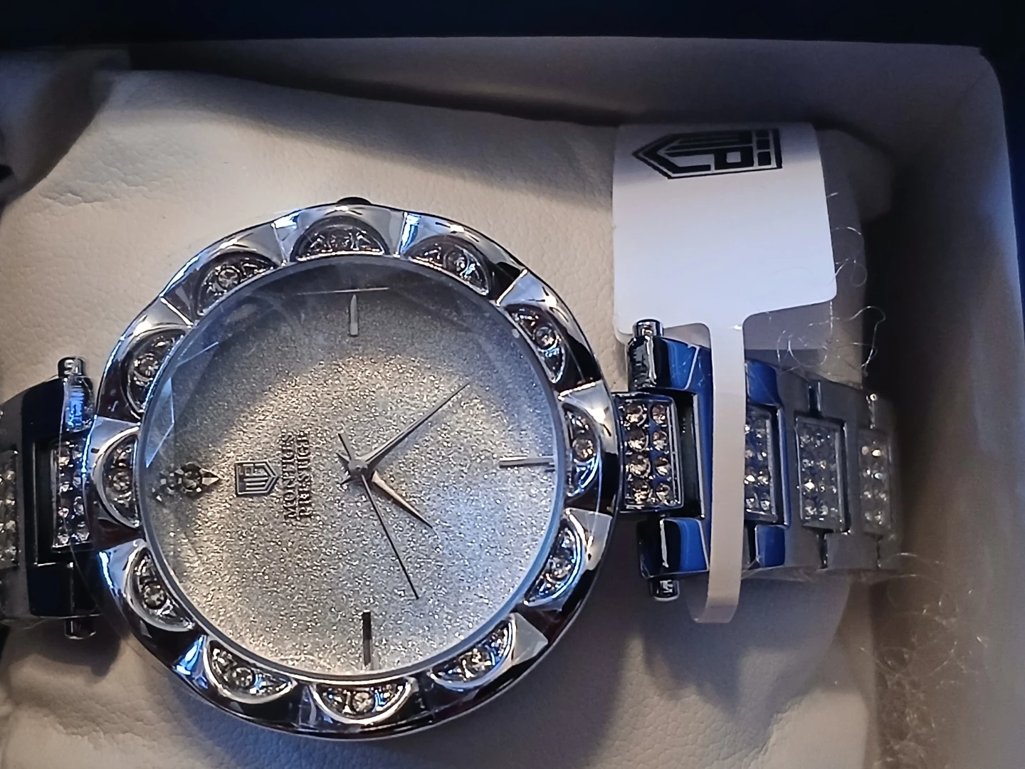 INVICTA - photo 4