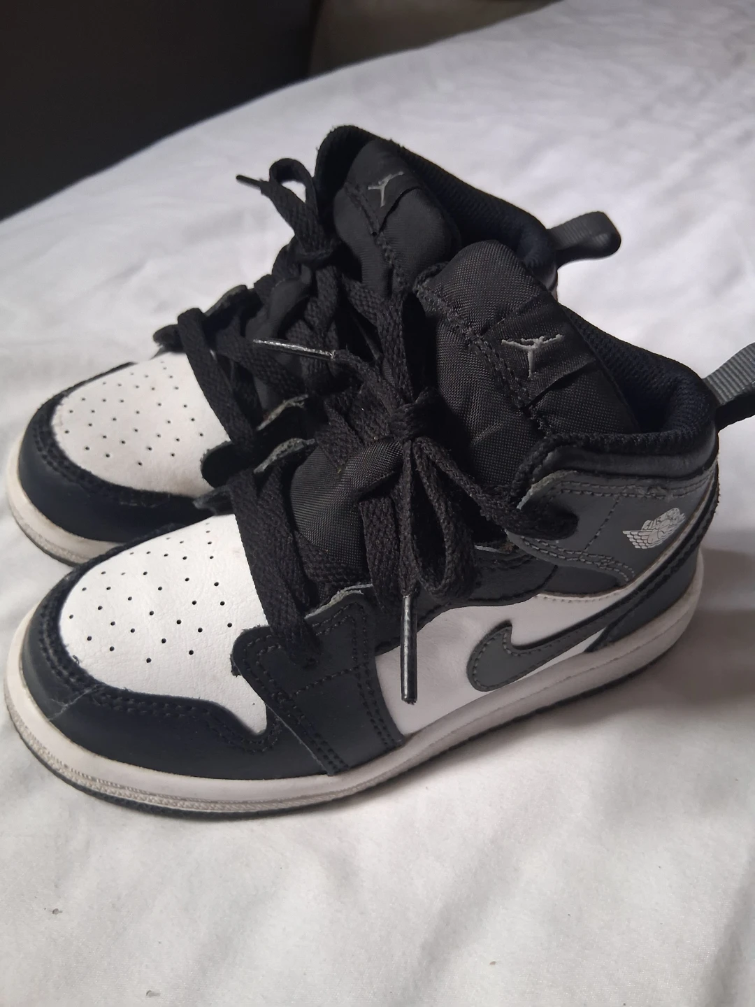 Jordan 1 Mid toddler shoes size 2.5 - photo 4