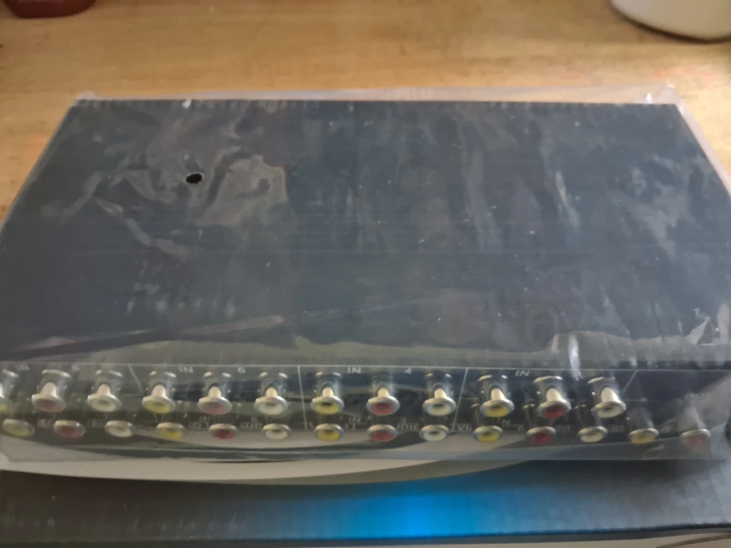 8-Port Audio-Video Selector Switch - photo 2