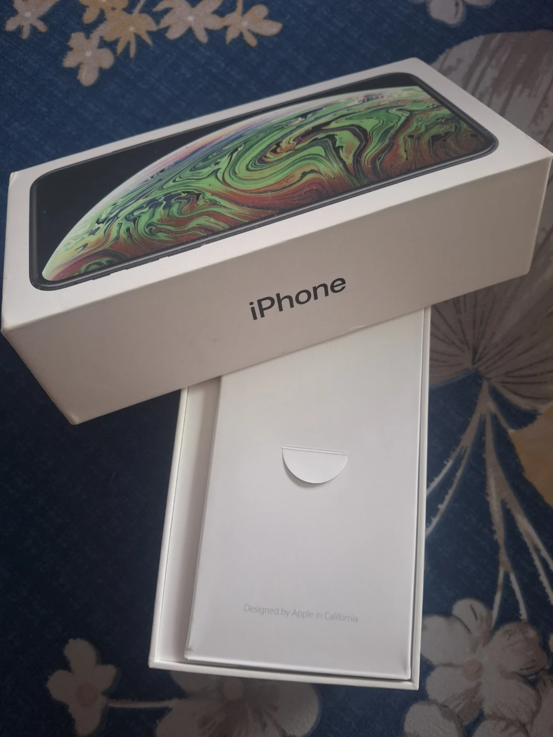 Apple iPhone Xs Max 64GB Space Gray  Empty Box