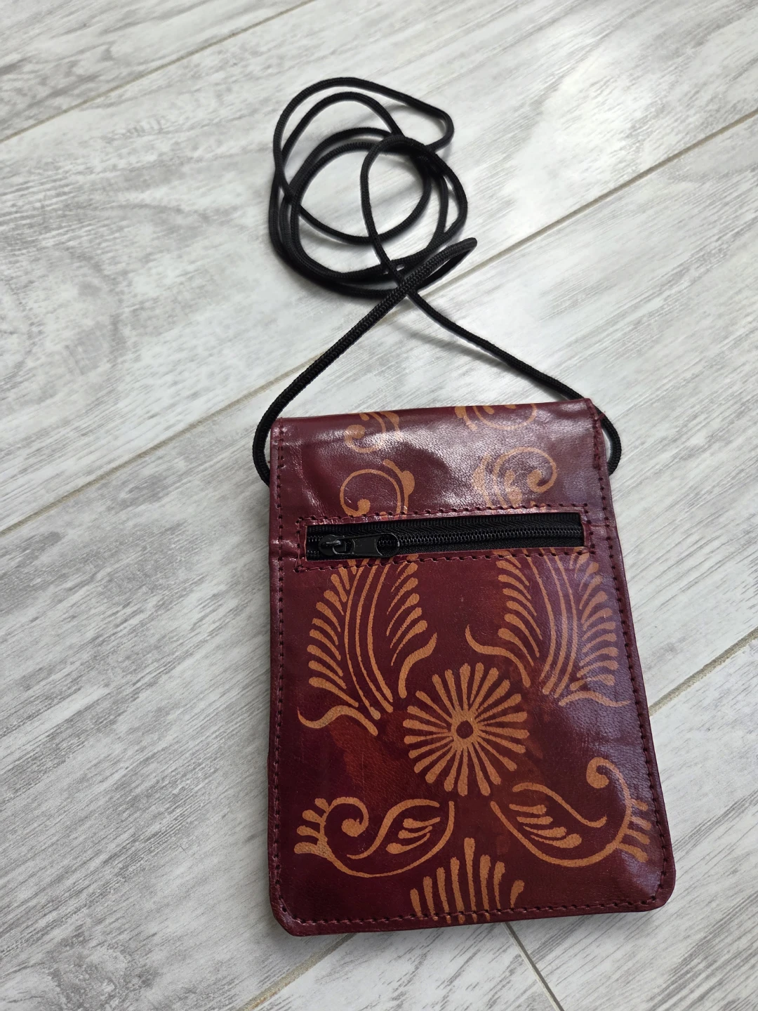 Leather Crossbody Pouch - photo 3