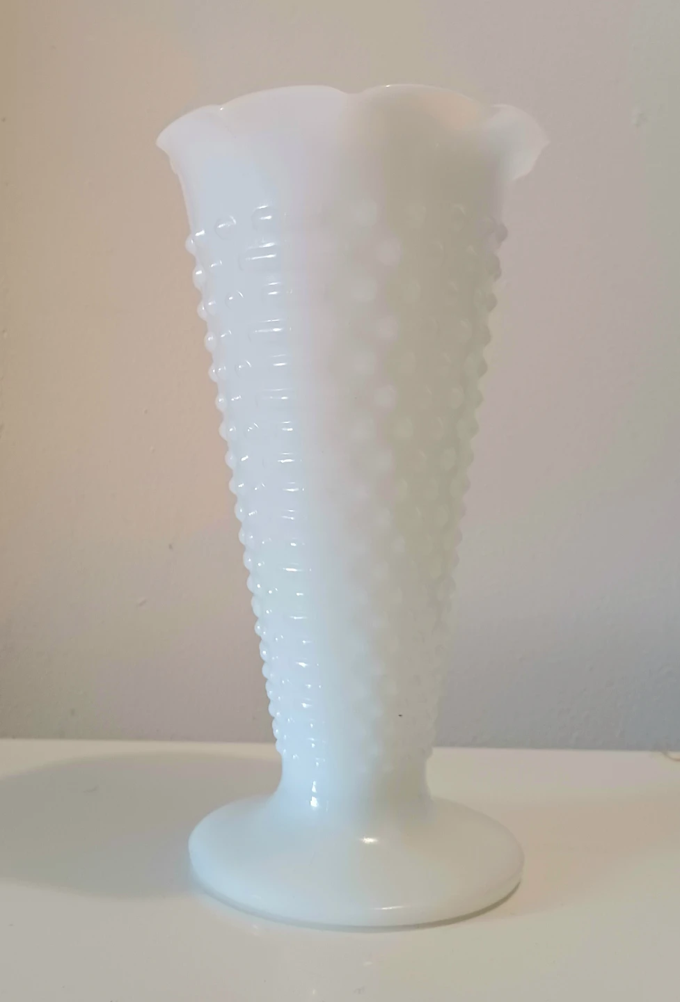 Vtg Trumpet Anchor Hocking Hobnail Vase - photo 4
