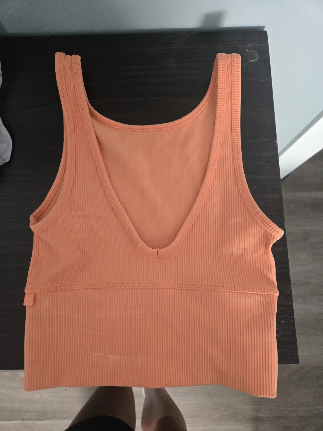 Lululemon Women's power pivot Orange Top