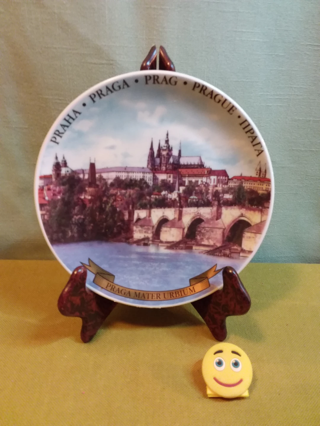 🏈 🍽️ ➡️ Prague Souvenir Decorative Plate 🍽️