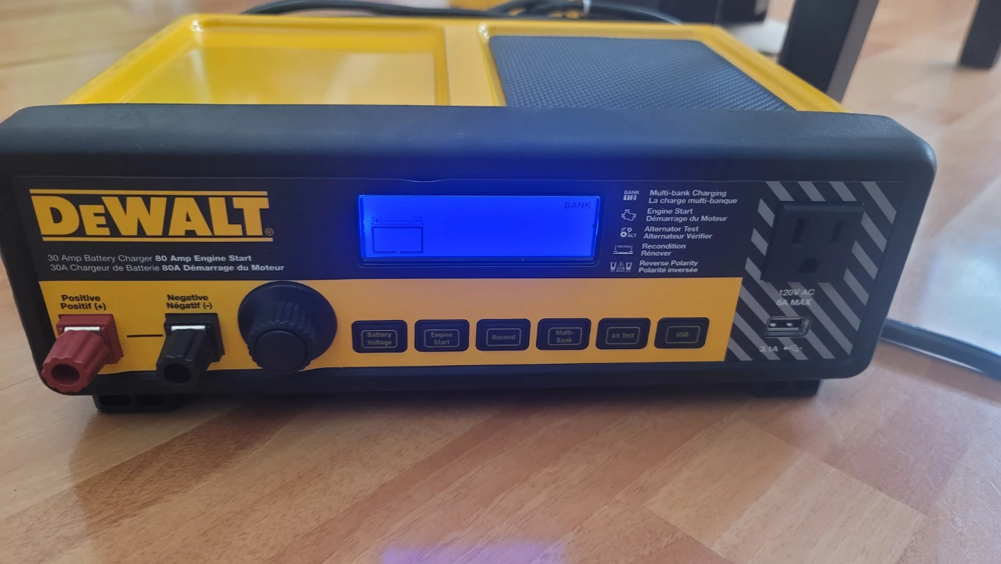 DeWalt 30A Battery Charger and 80A Engine Start - photo 2