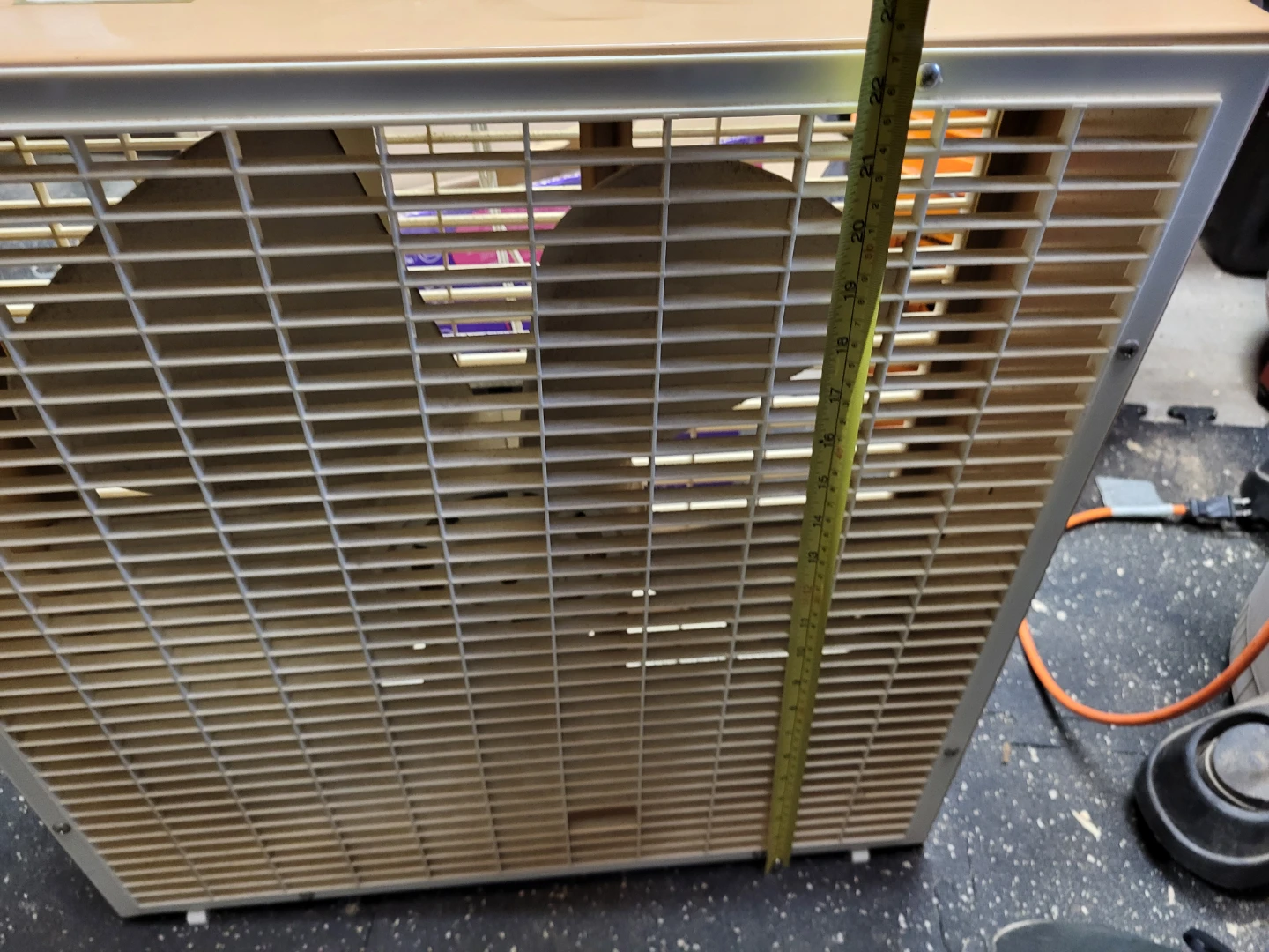 Working Beige Box Fan - photo 4