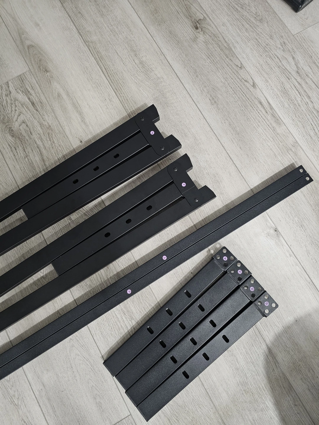 Upcanso 16" King Size Modern Metal Bed Frame. - photo 4