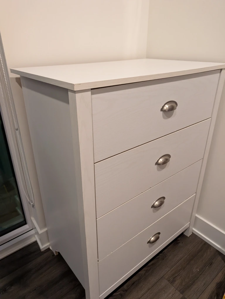 White 4-Drawer Dresser - photo 2
