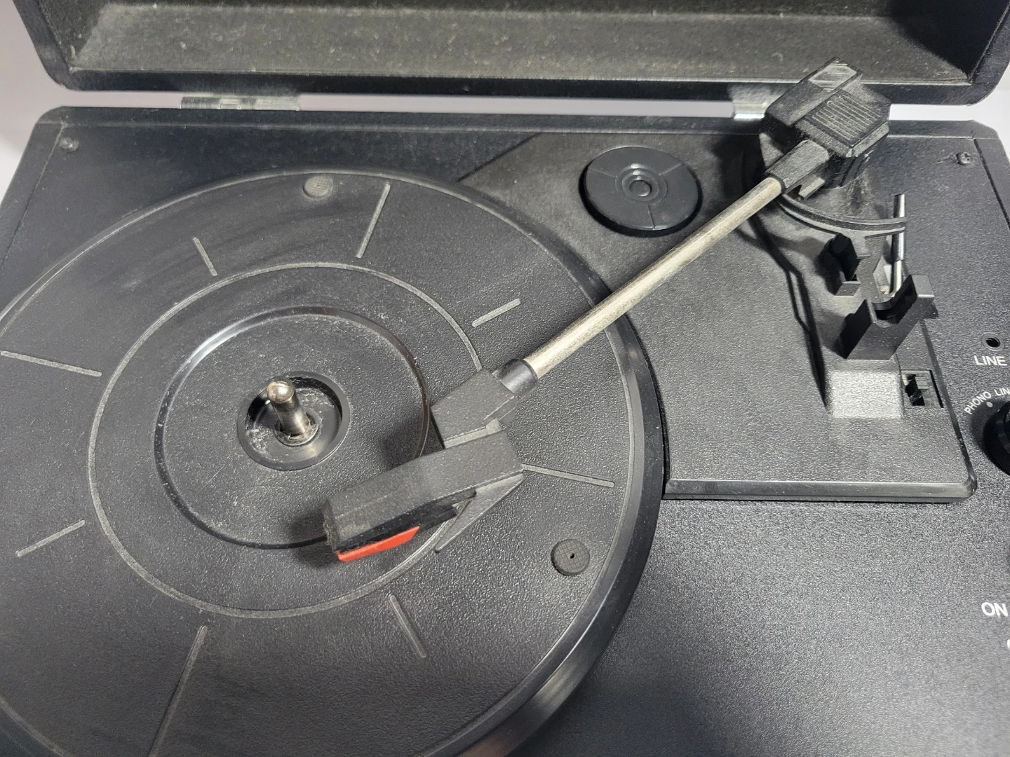 Victrola Portable Bluetooth Turntable VSC-550BT - photo 2