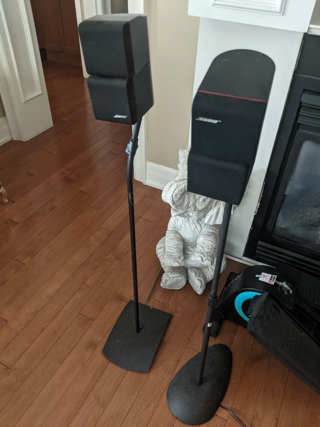 Bose Acoustimass Module and Speakers with Stands - photo 4