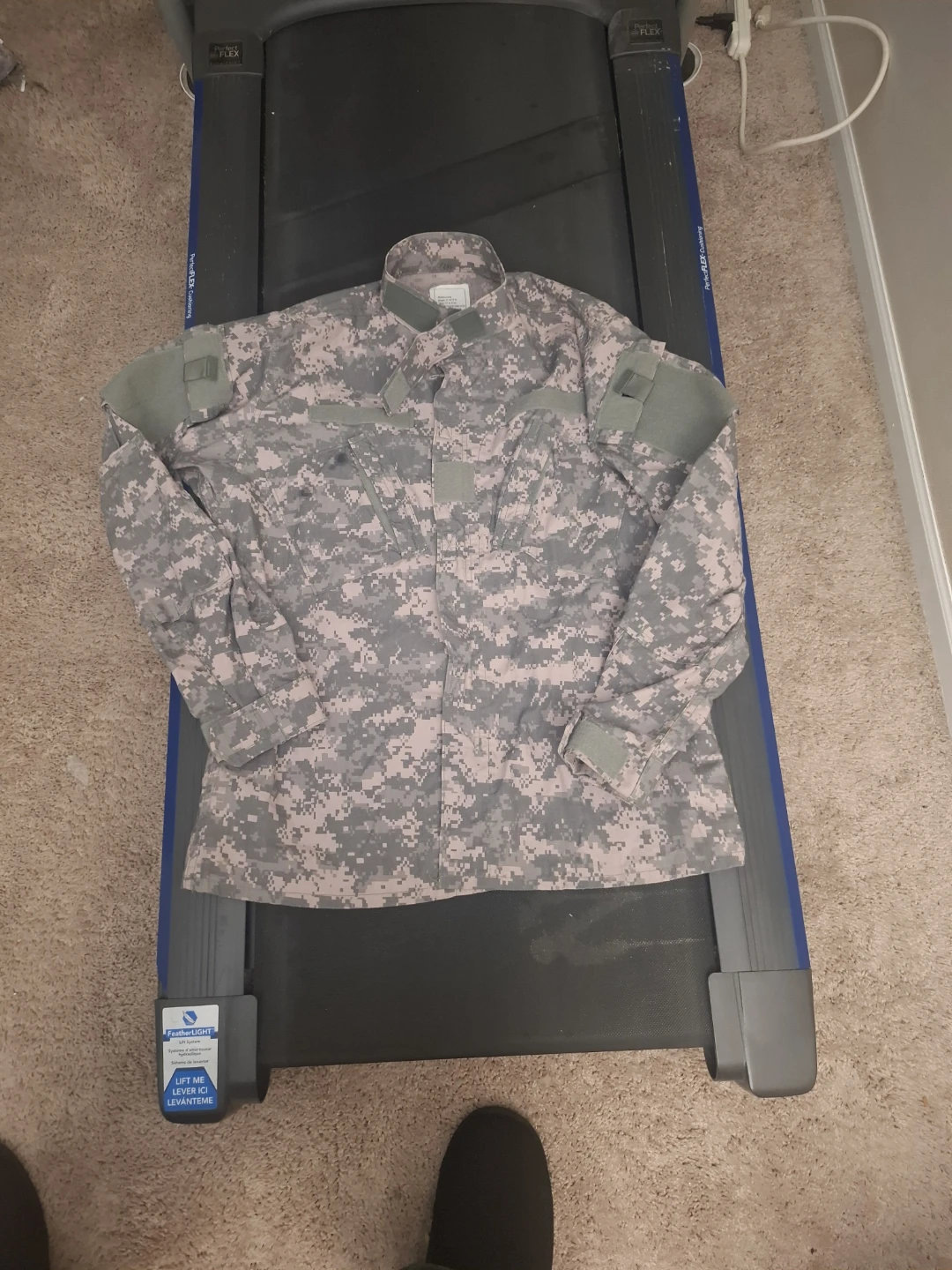 US Army Digital Camo Uniform Set - photo 5