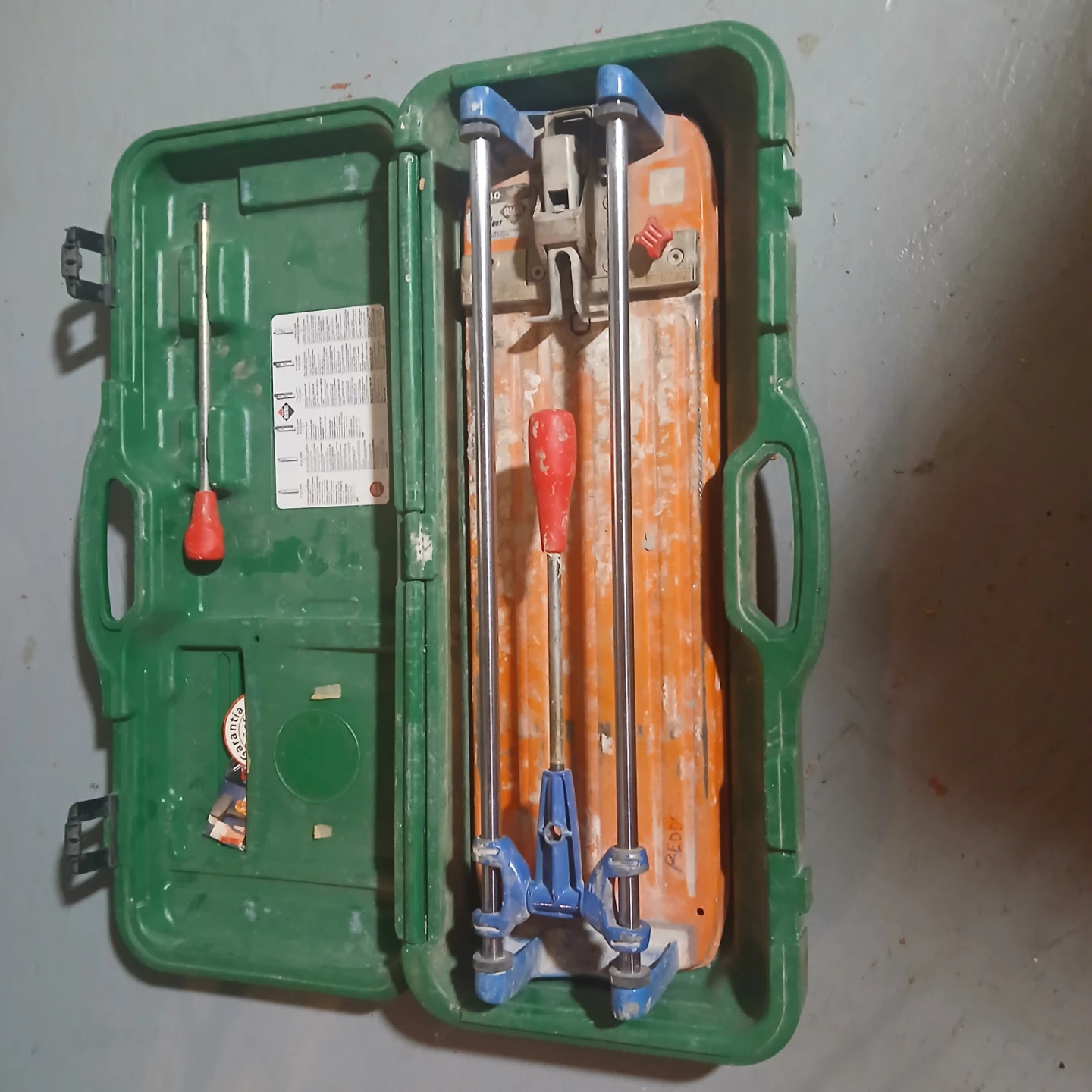 Ceramic tile cutter Ruby