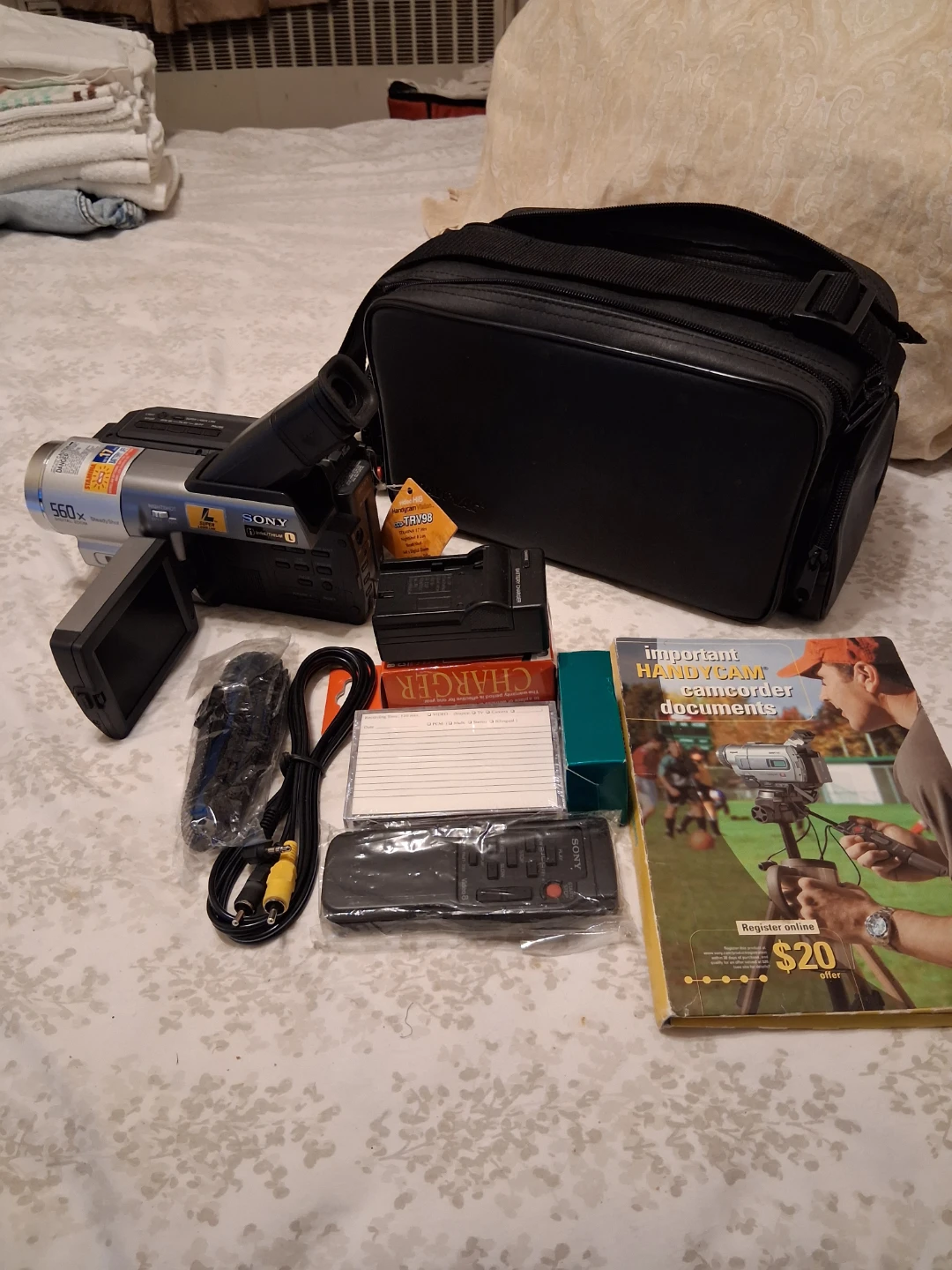 Sony Handycam Vision CCD-TRV98 Camcorder