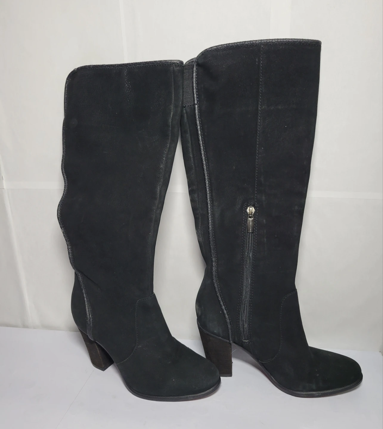 Black Heeled Knee-High Boots, size 6M (85) - photo 4