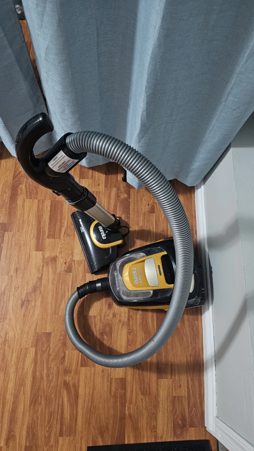 Eureka ReadyForce Total Vacuum
