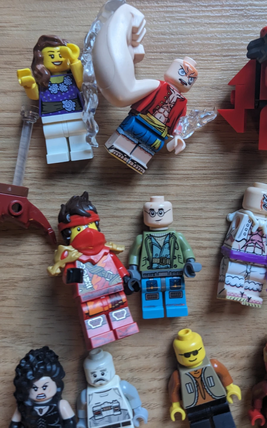 Assorted LEGO Minifigures Collection - photo 2