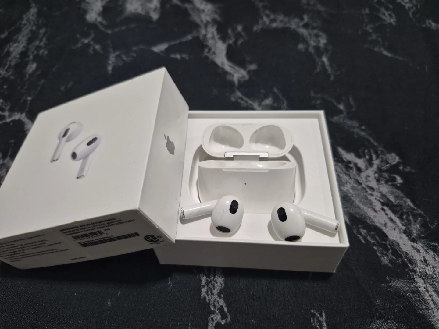 Apple AirPods 3rd Generation - photo 3