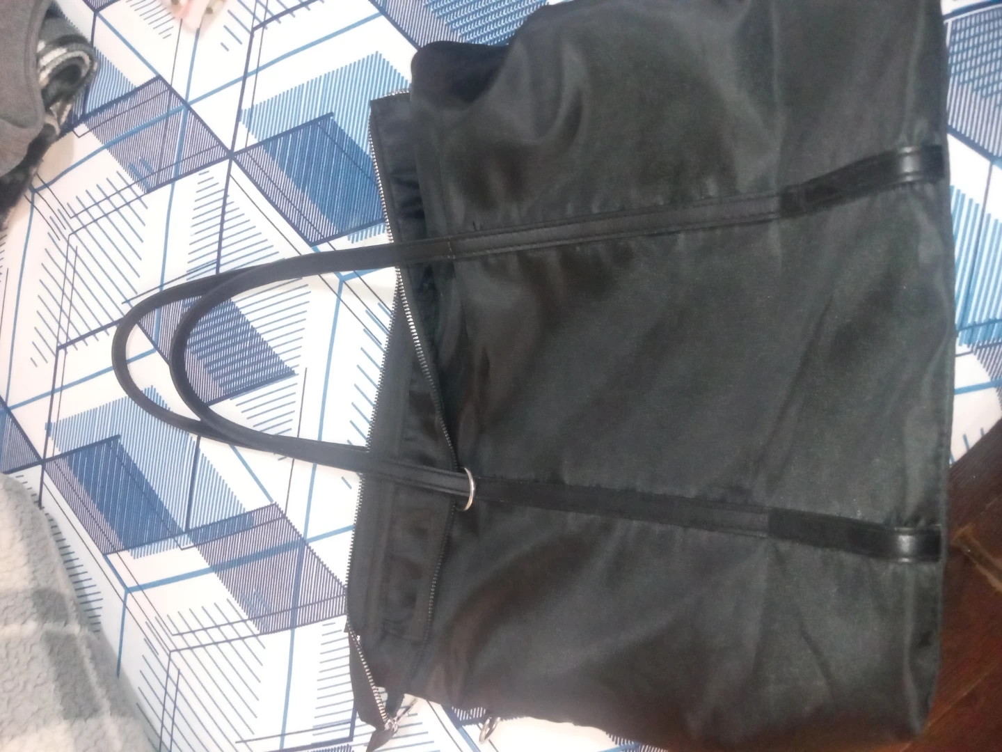 La Express Black Tote Bag