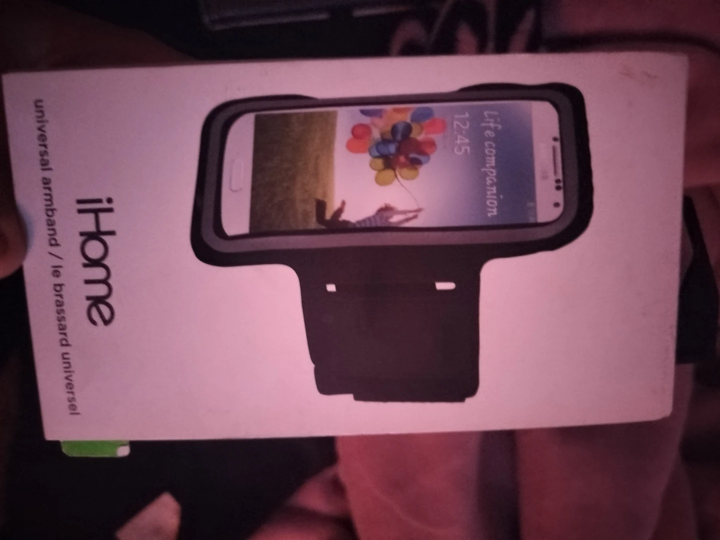 🏈    iHome Universal Phone Armband