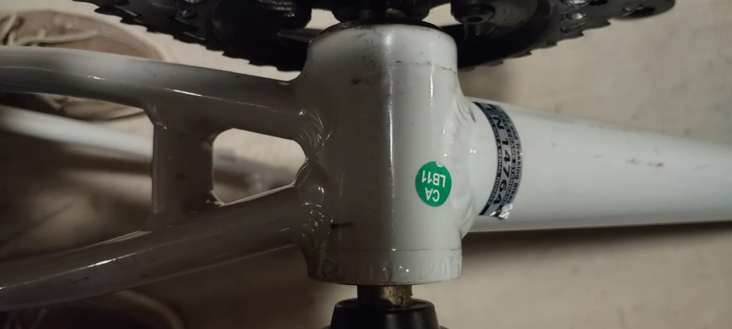Rocky Mountain Metropolis Bike Frame - photo 3