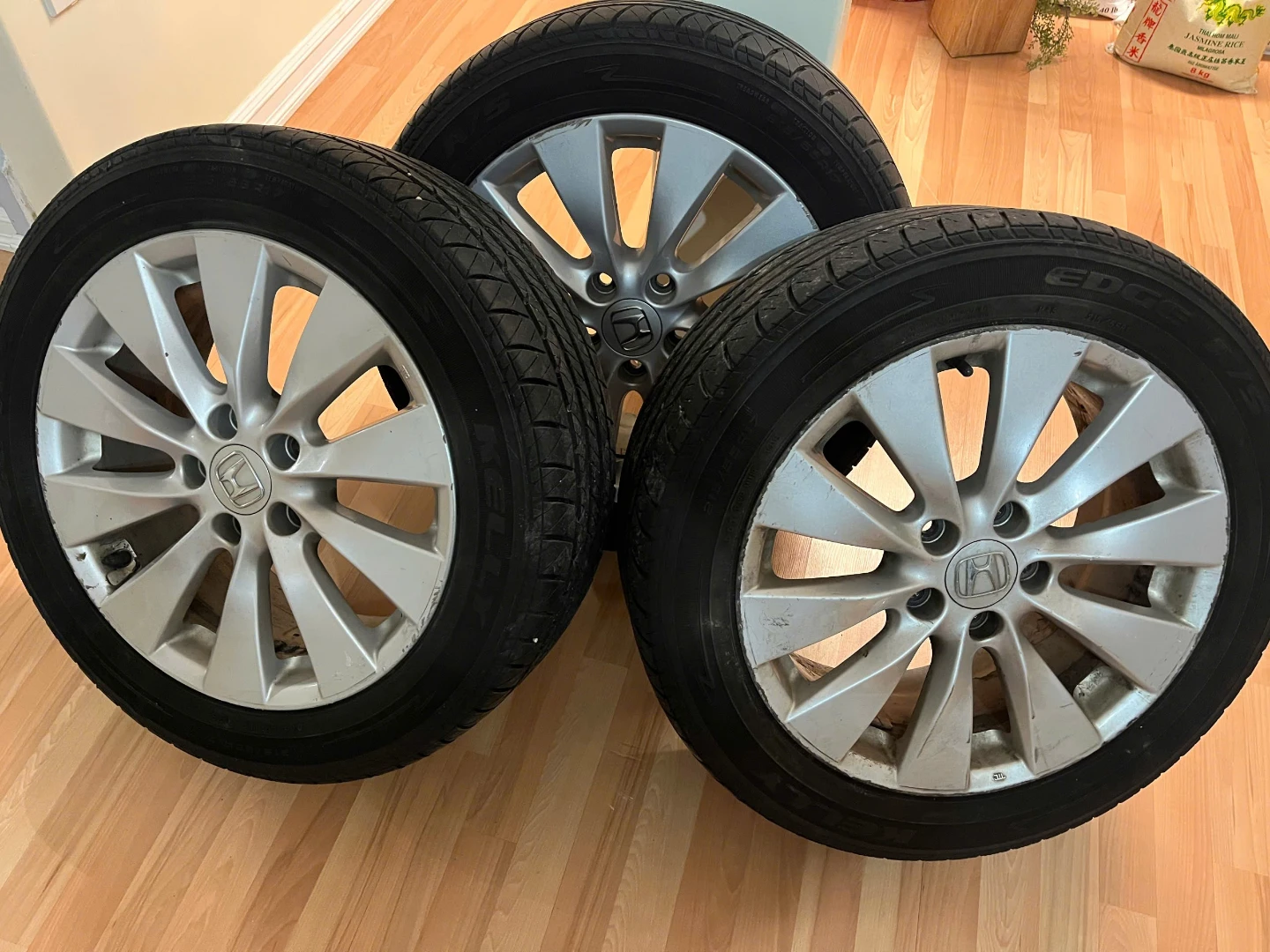 Honda 215/55R17 Tires