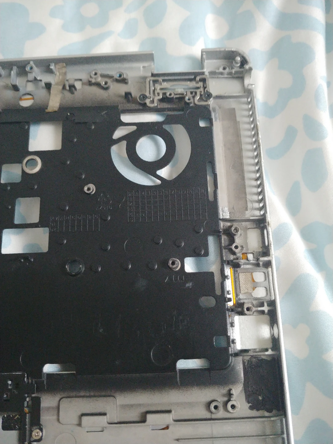 HP elitebook folio 9480m top cover - photo 4