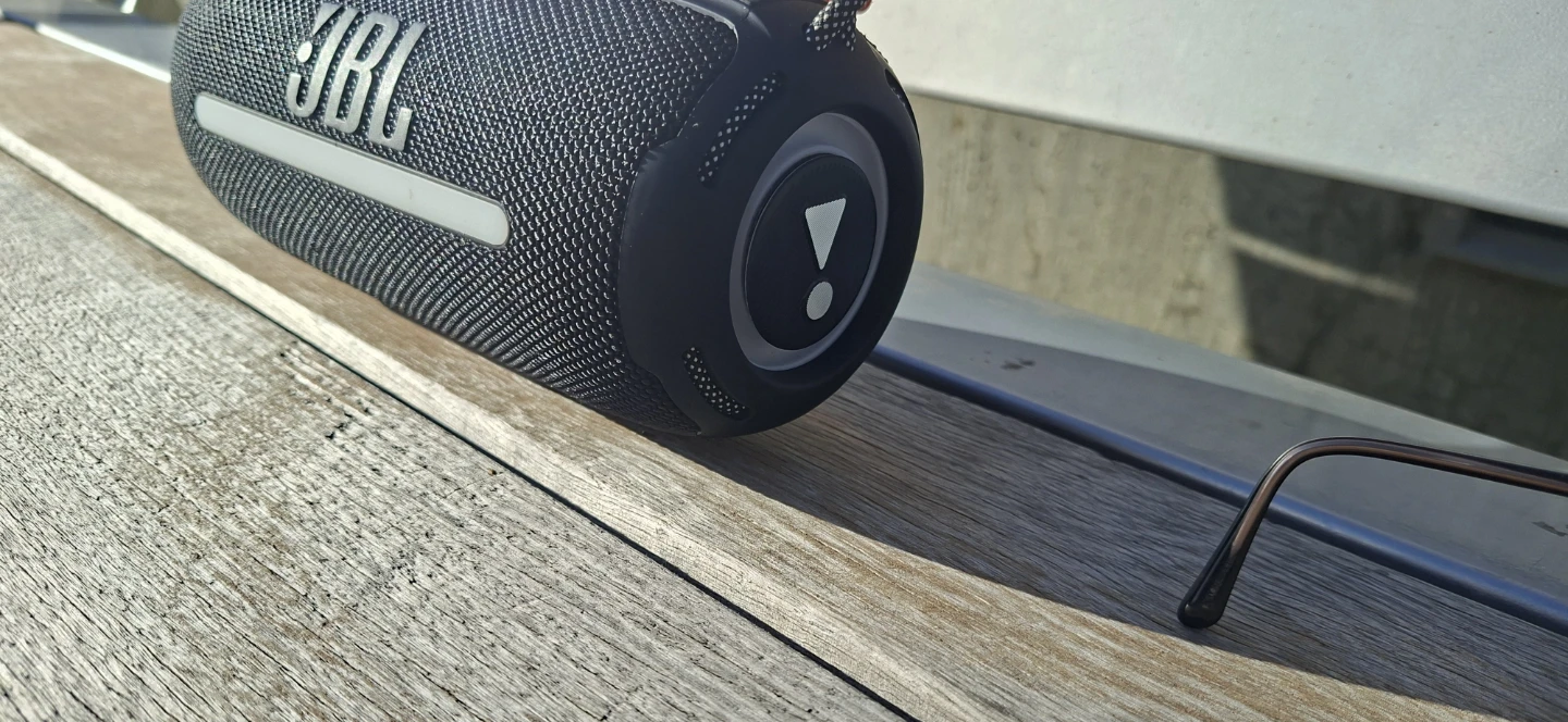 JBL Xtreme 3 Portable Bluetooth Speaker - photo 3
