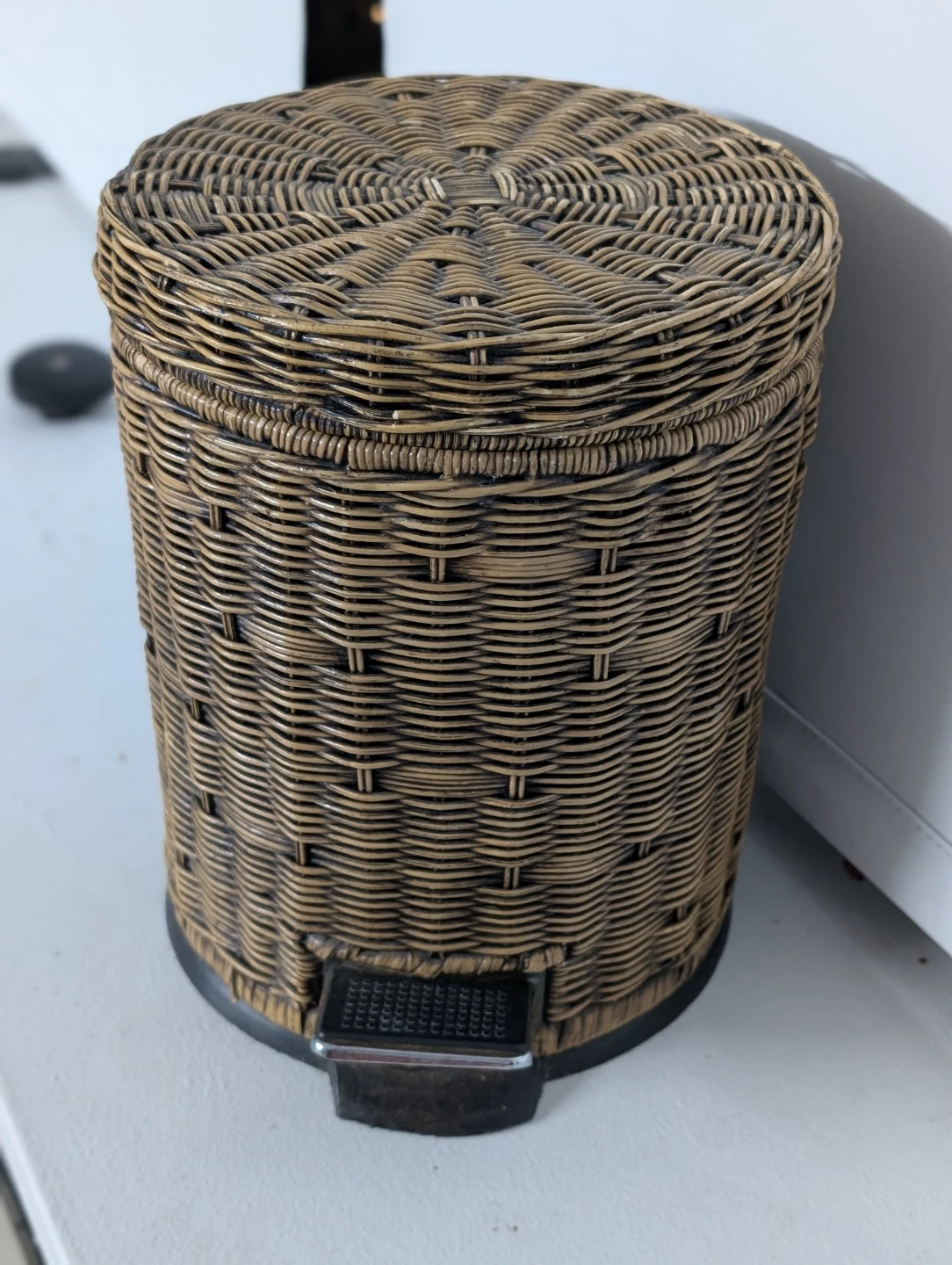 Clean Wicker Pedal Trash Can