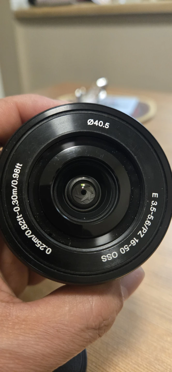 Sony E PZ 16-50mm f/3.5-5.6 OSS Lens