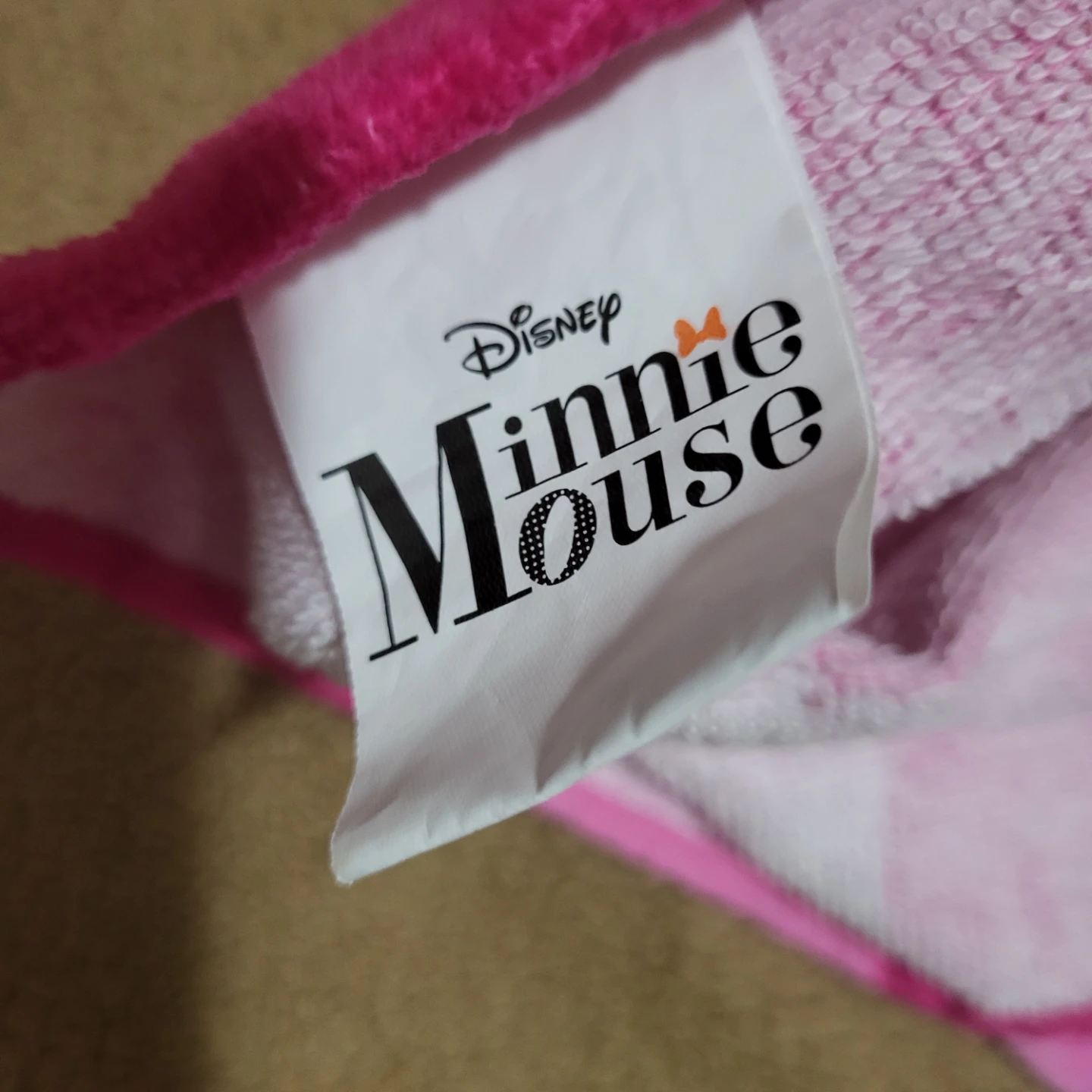 Disney Minnie Mouse Beach Towel - photo 5
