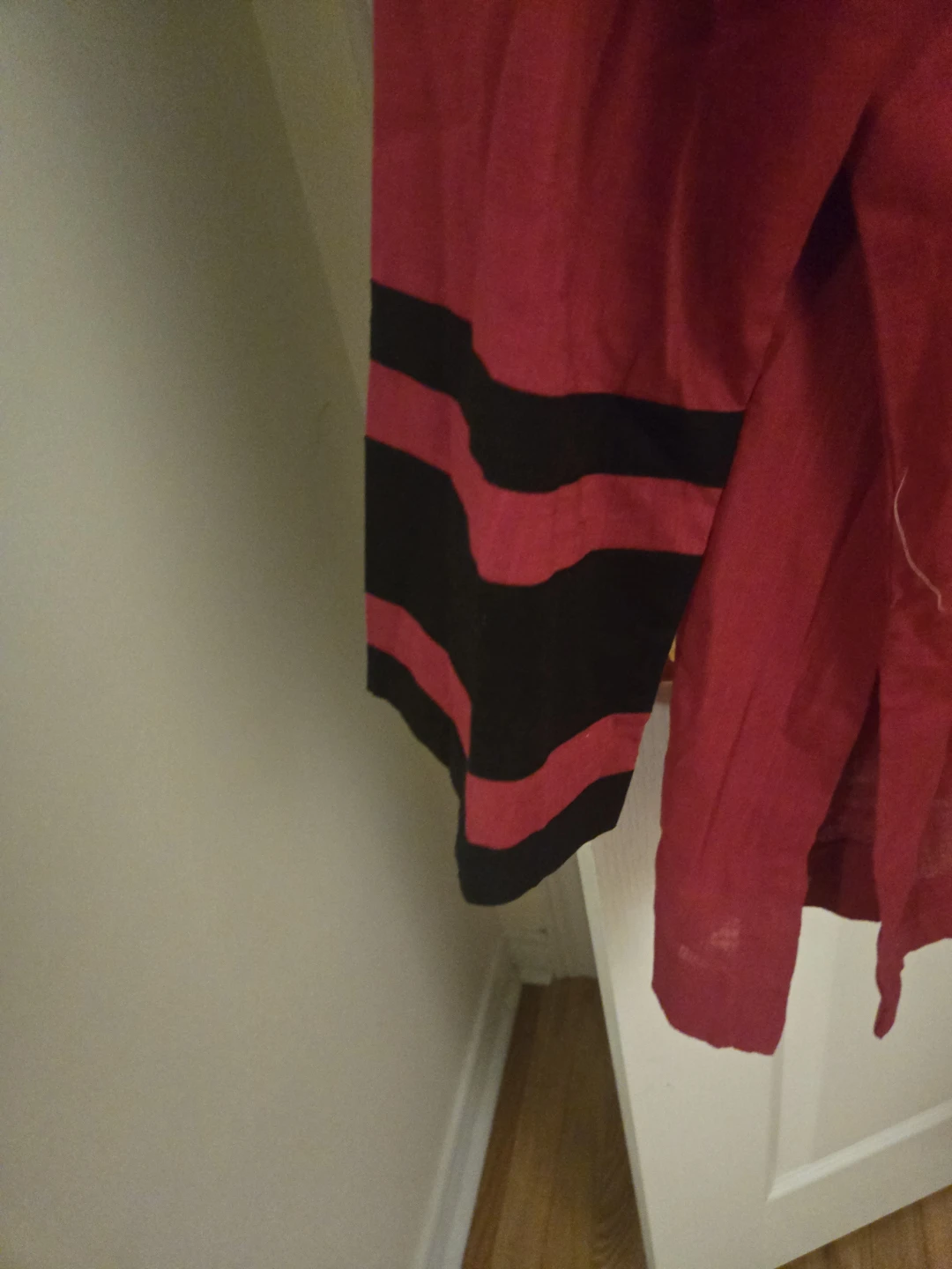 Dark pink  and black tunic top from limelight size large - photo 2