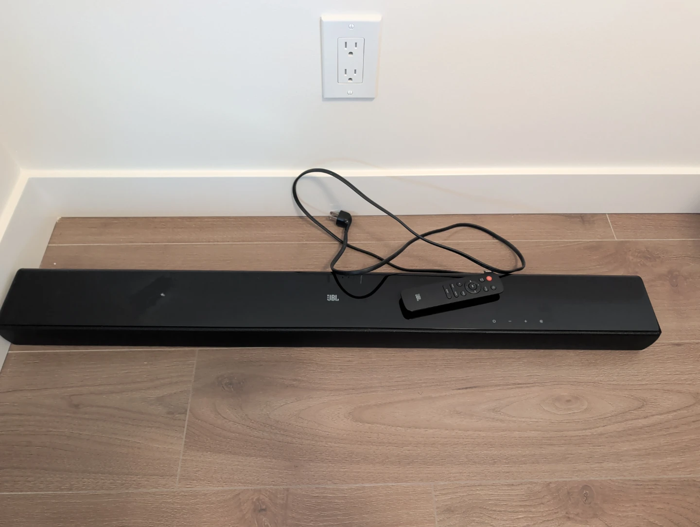 JBL Cinema SB120 110-Watt 2.0 Ch Dolby Digital  Sound Bar