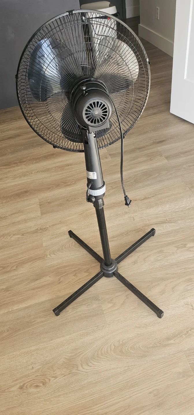 Mainstays 40.64 cm Oscillating Pedestal Fan - photo 2